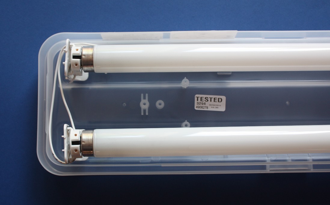 Feuchtraumleuchte Wannenleuchte 2x36W EVG Feuchtraumlampe